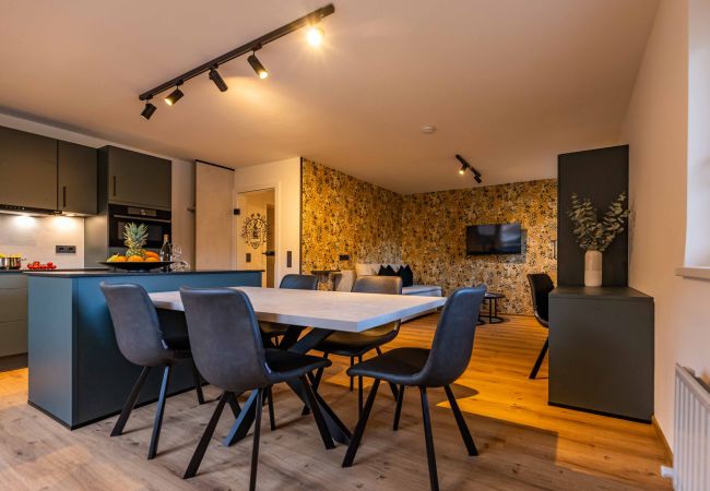 Apartment in Zell am See - Tevini Alpine Apartments - Glocknerblick Apartment in Zell am See - Tevini Alpine Apartments - Glocknerblick