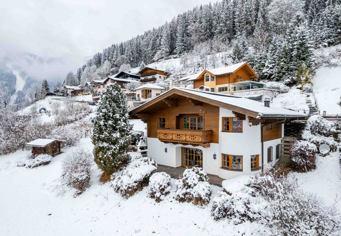 Chalet in Zell am See - Chalet Crown of the Alps