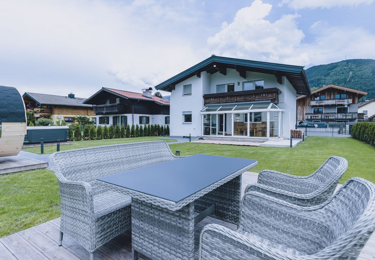 Apartment in Zell am See - Spa Chalet - Penthouse Lodge