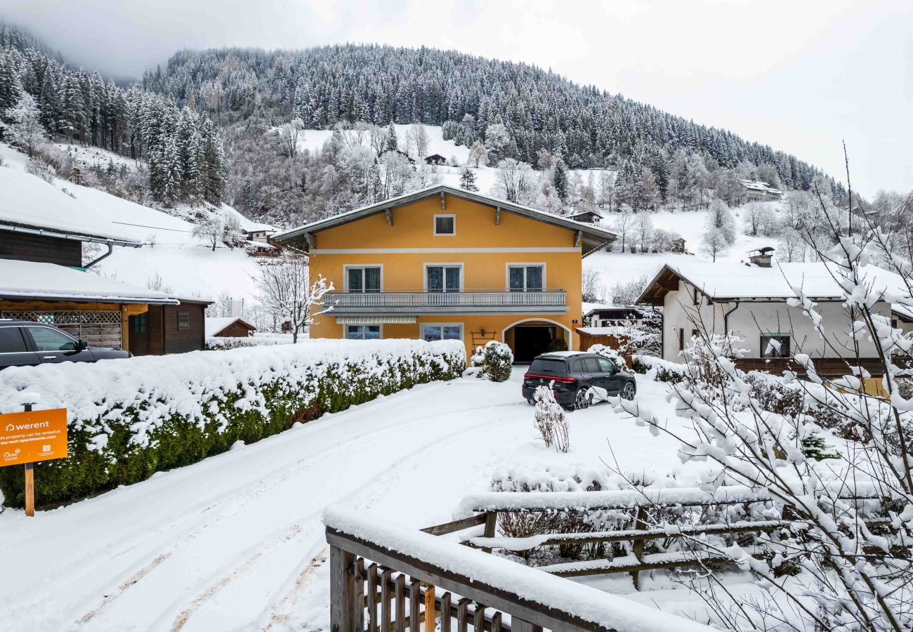 Chalet in Zell am See - Chalet Carina