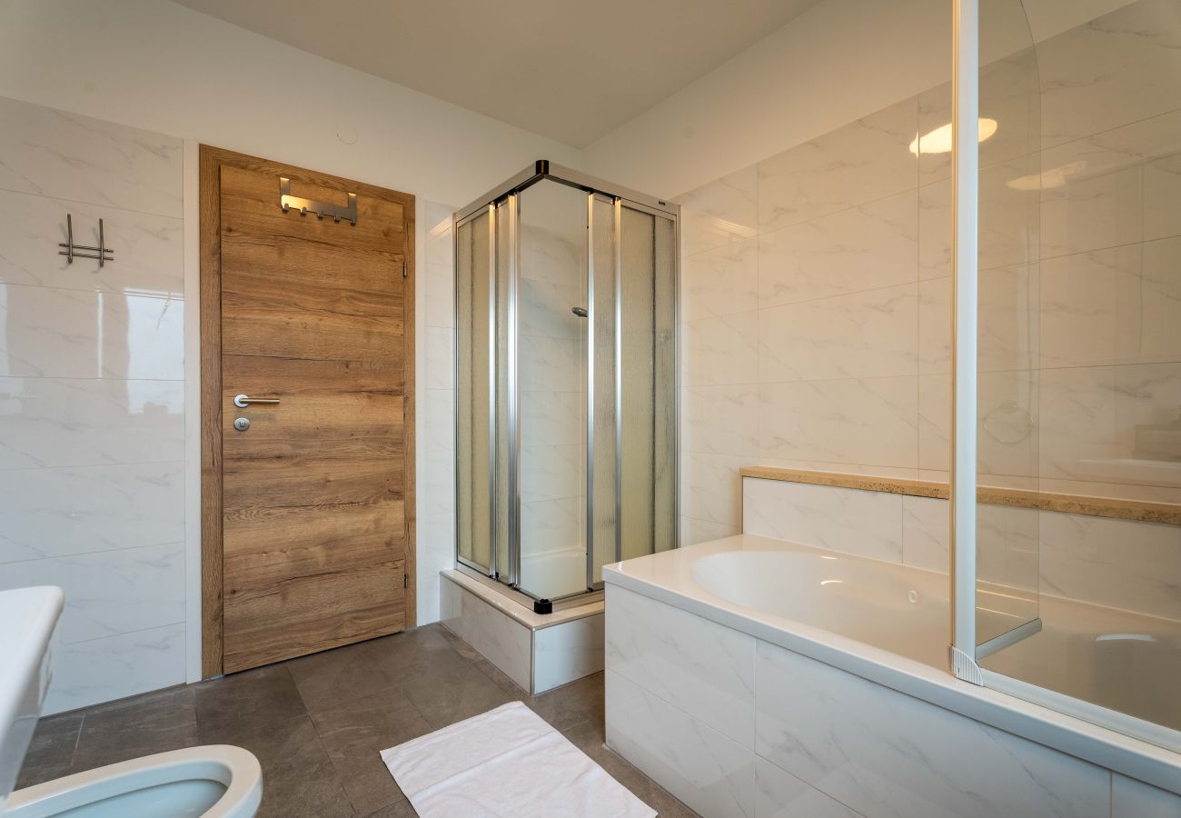 Chalet in Zell am See - Chalet Gretl