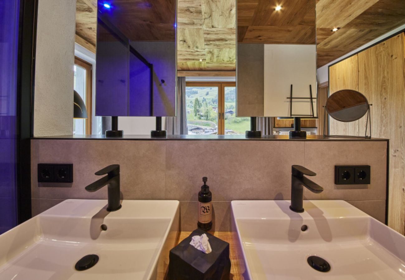 Apartment in Saalbach - Chalet Wallehen - TOP 2