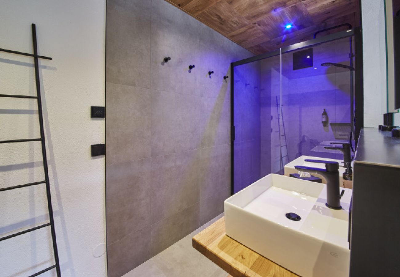 Apartment in Saalbach - Chalet Wallehen - TOP 2