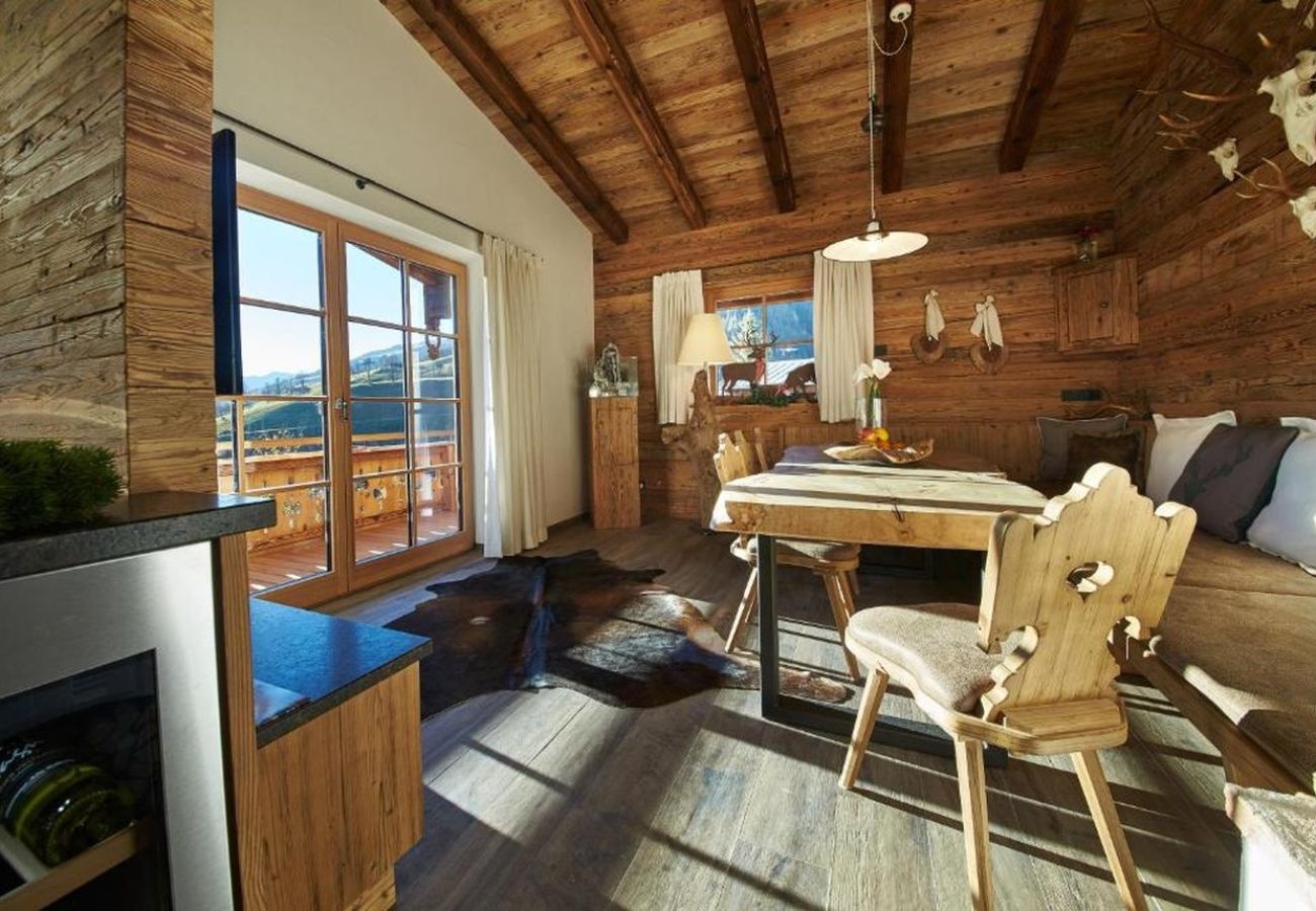 Chalet in Saalbach - Panorama Chalets - Chalet Kristall