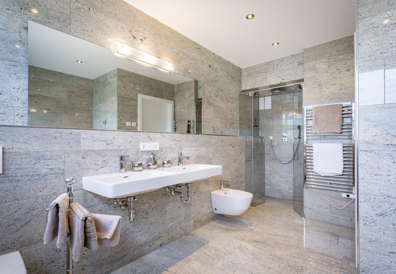 Apartment in Zell am See - Luxury Apartment Silvia