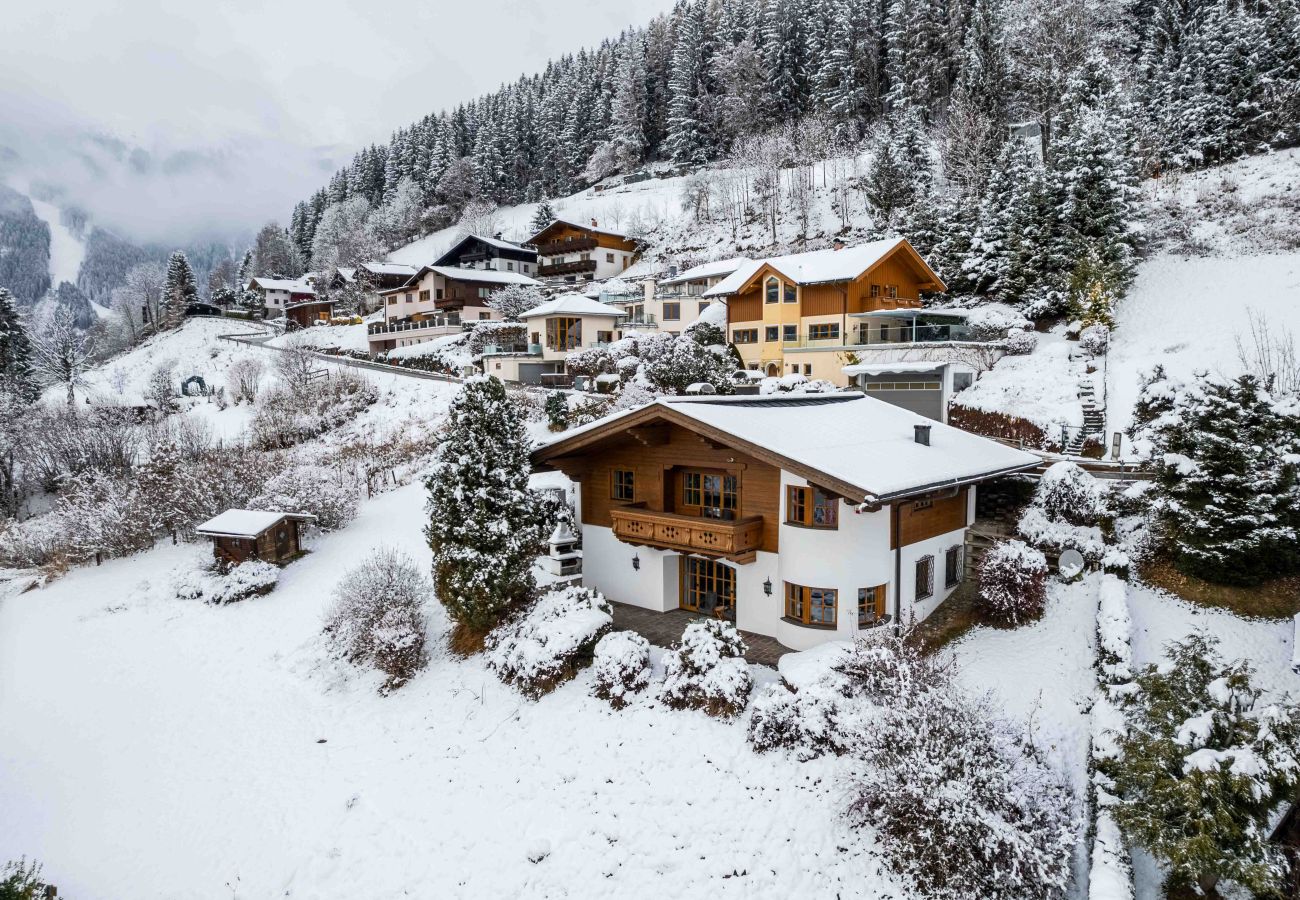 Chalet in Zell am See - Chalet Crown of the Alps