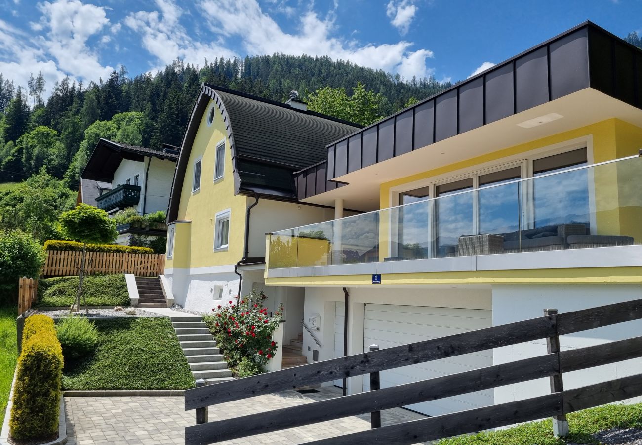 Chalet in Zell am See - Panorama Chalet Schmittendrin