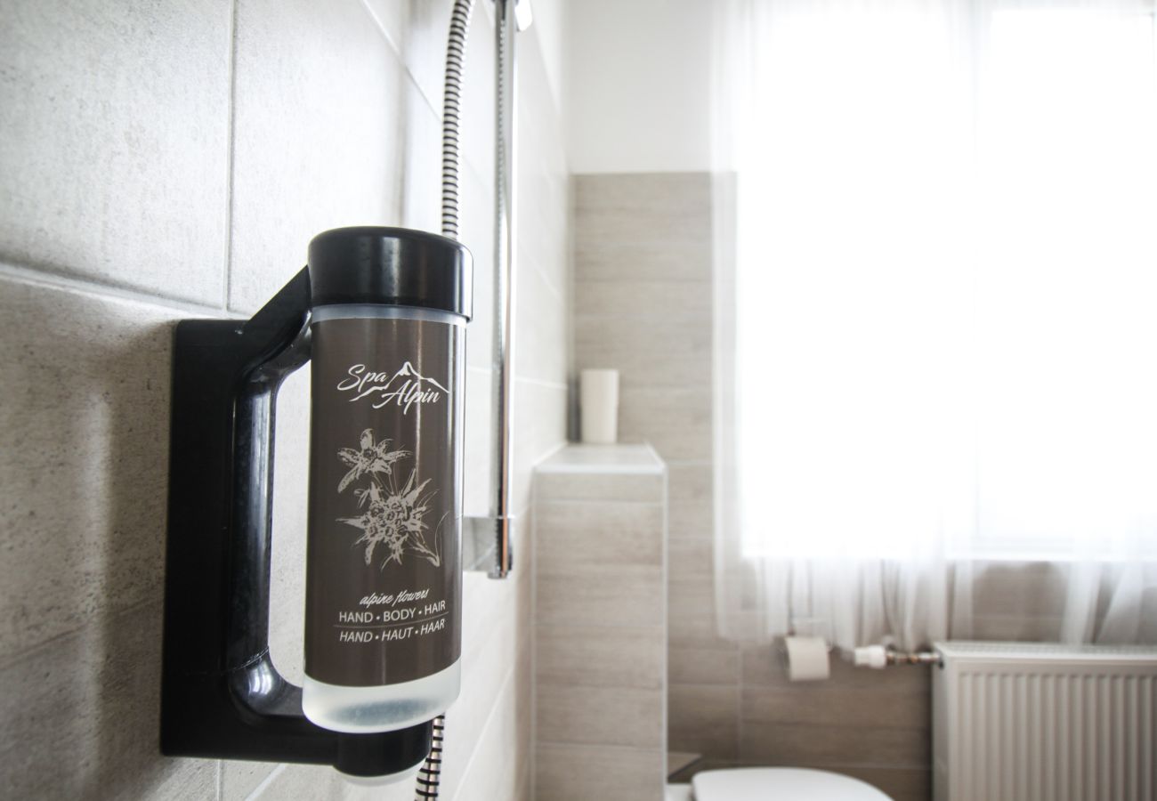 Ferienwohnung in Zell am See - Tevini Boutique Suites - Apartment Water
