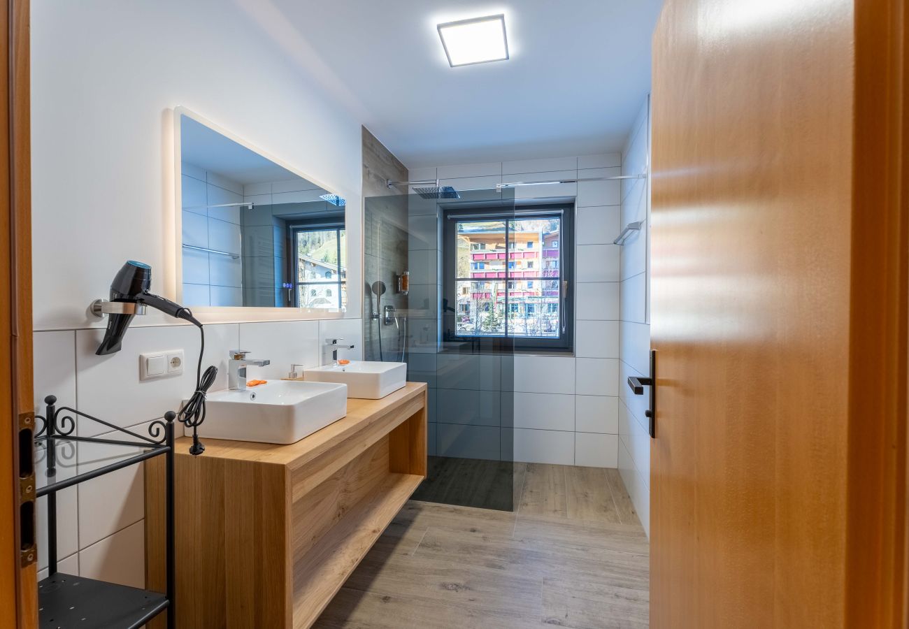 Ferienwohnung in Saalbach - Alpenglück Apartments - 1