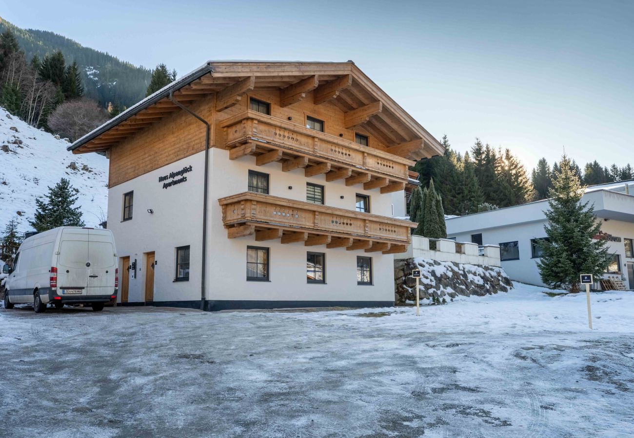 Ferienwohnung in Saalbach - Alpenglück Apartments - 2